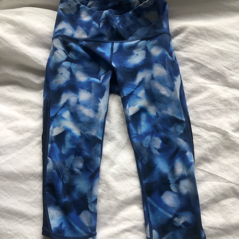 Lululemon cropped leggings